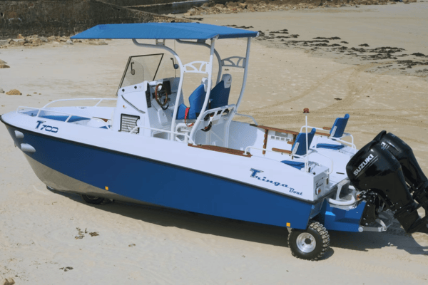 Concessionnaire TRINGA BOAT sur l'île de Ré - La Rochelle